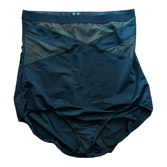 NEW LANE BRYANT CACIQUE CONTROL WEAR BLACK HIGH WAIST BRIEF SHAPER SZ 18/20 - Picture 3 of 7